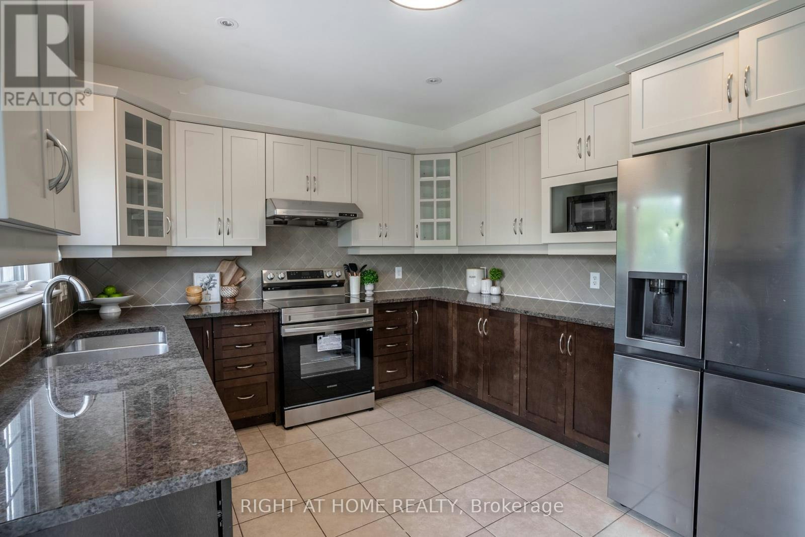106 Sunita Crescent, Ottawa, ON, K2J 5S5 - 15