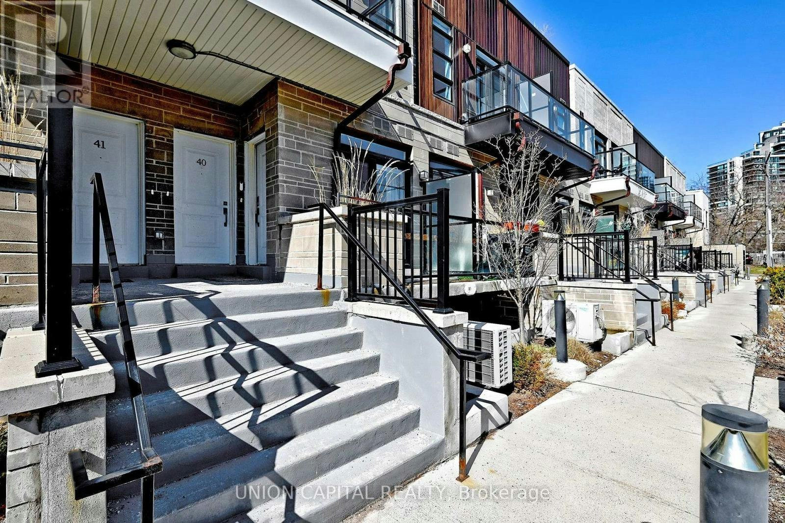 39-57 Finch Avenue W, Toronto, ON, M2K 0K9 - 4
