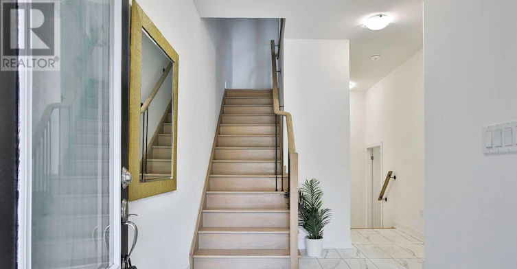9 Arthur White Lane, Markham, ON, L6E 0W2 - 4