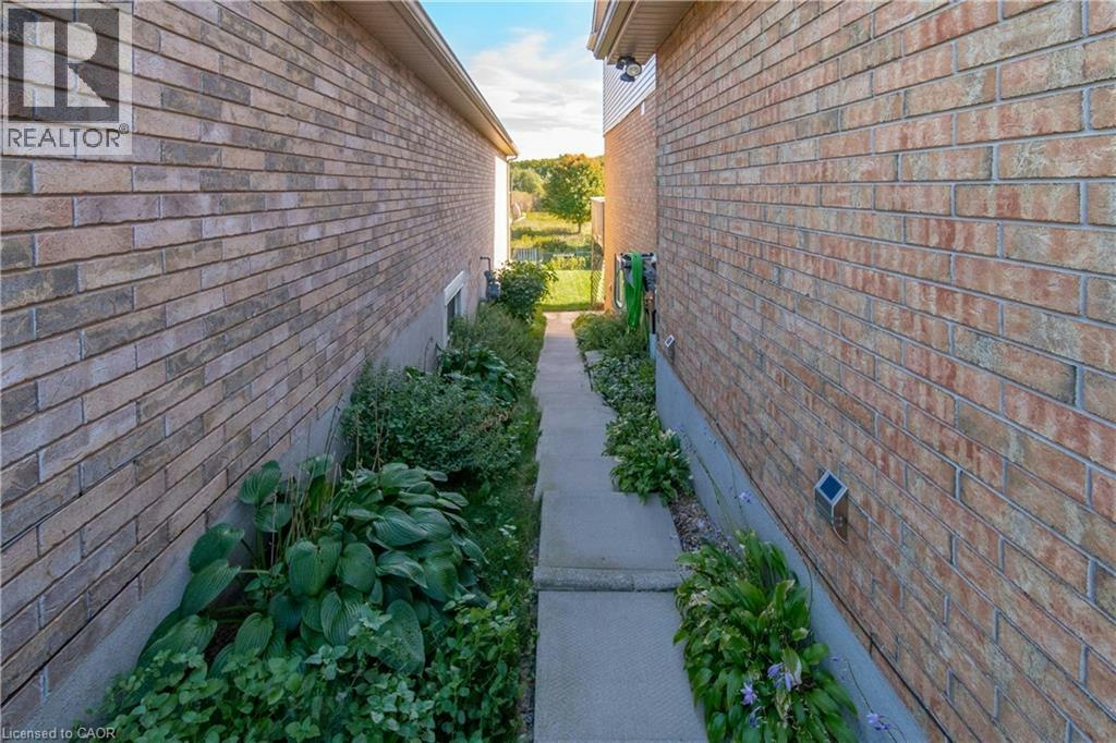 Lower-69 Southcreek Trail, Guelph, ON, N1G 5A7 - 17