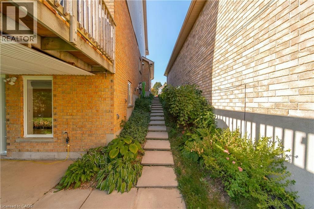 Lower-69 Southcreek Trail, Guelph, ON, N1G 5A7 - 3