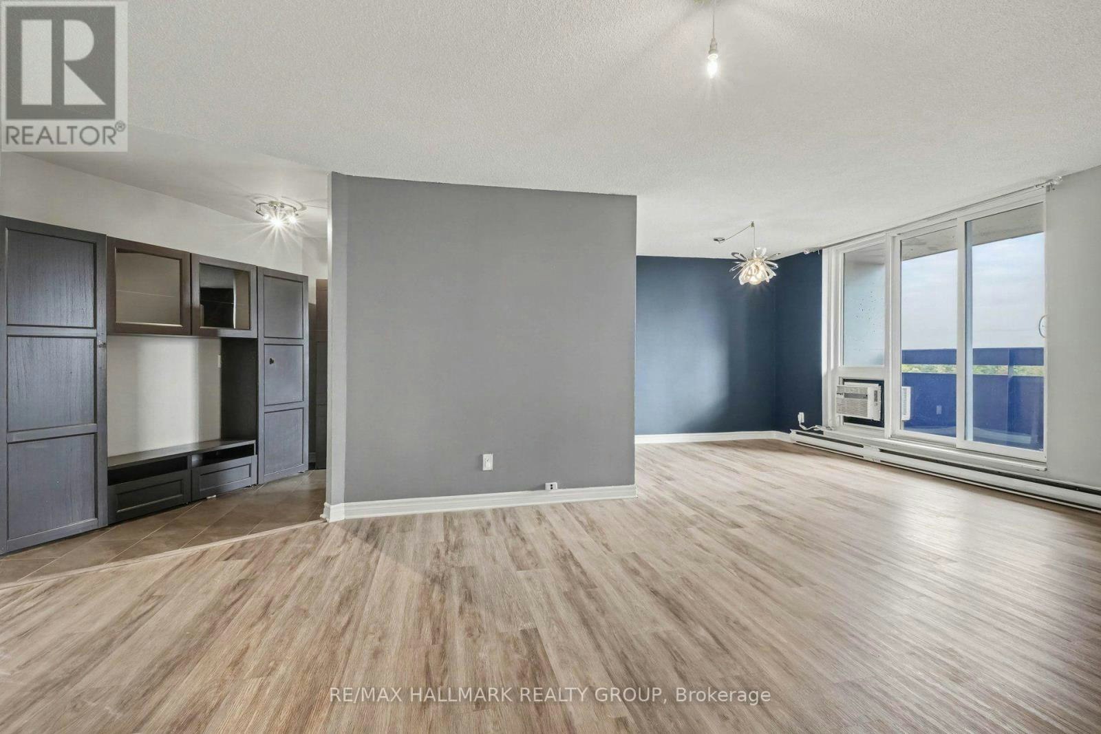 801-2020 Jasmine Crescent, Ottawa, ON, K1J 8K5 - 3