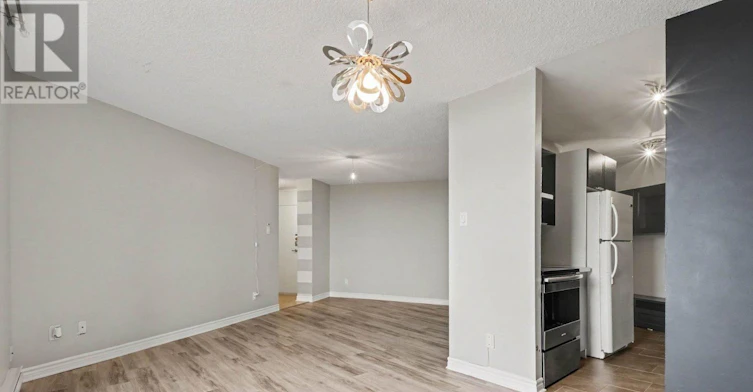 801-2020 Jasmine Crescent, Ottawa, ON, K1J 8K5 - 5