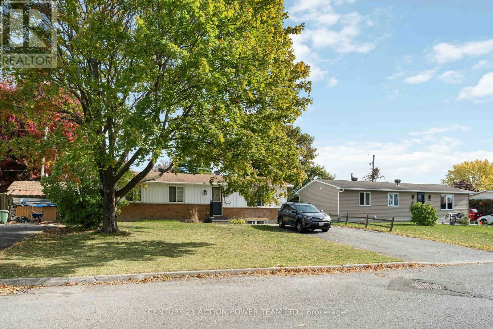 B-1493 Mariette Street, Ottawa, ON, K1E 1L1 - 2