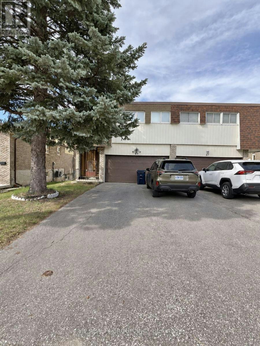 69 Yatesbury Road, Toronto, ON, M2H 1G1