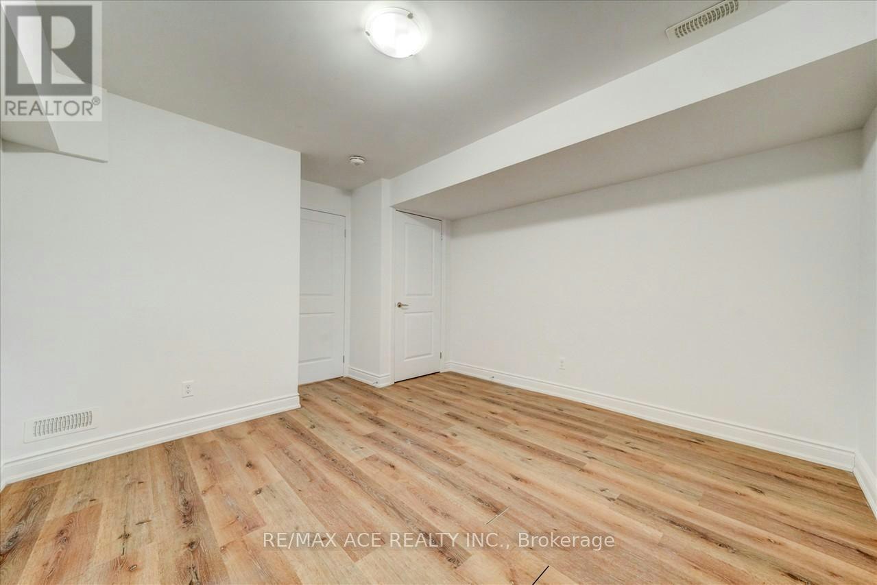183 Munro Street, Toronto, ON, M4M 2B8 - 24