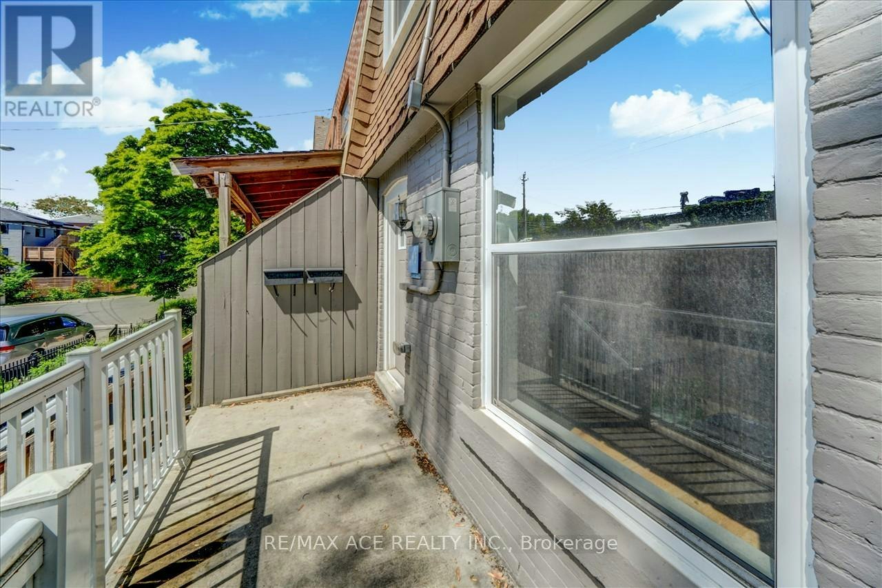 183 Munro Street, Toronto, ON, M4M 2B8 - 3