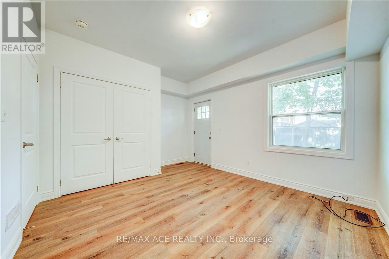 183 Munro Street, Toronto, ON, M4M 2B8 - 14