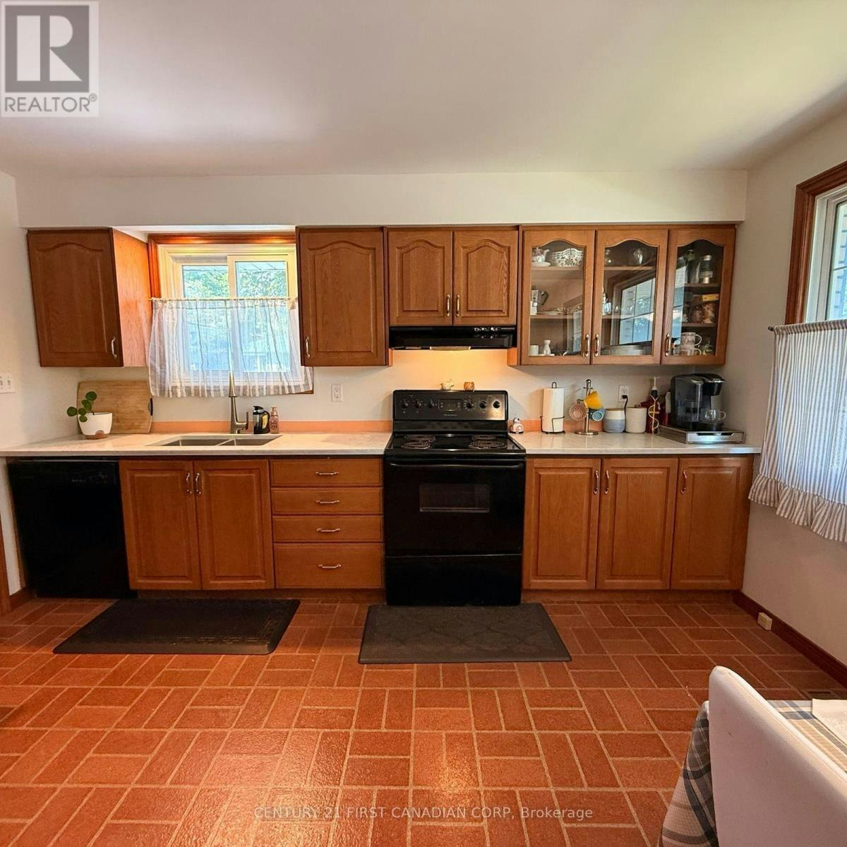 749 Dundalk Drive, London, ON, N6C 3V1 - 3