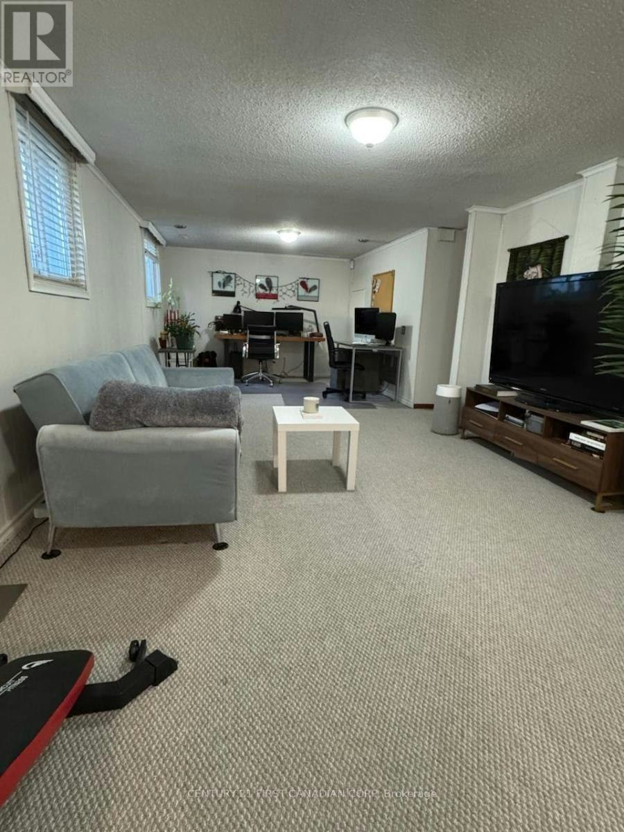 749 Dundalk Drive, London, ON, N6C 3V1 - 15