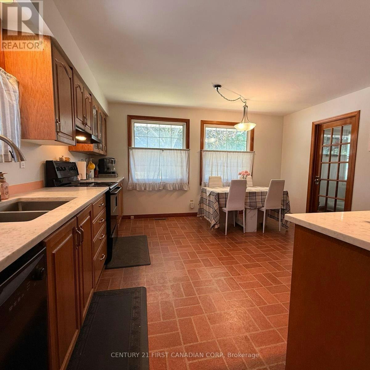 749 Dundalk Drive, London, ON, N6C 3V1 - 5