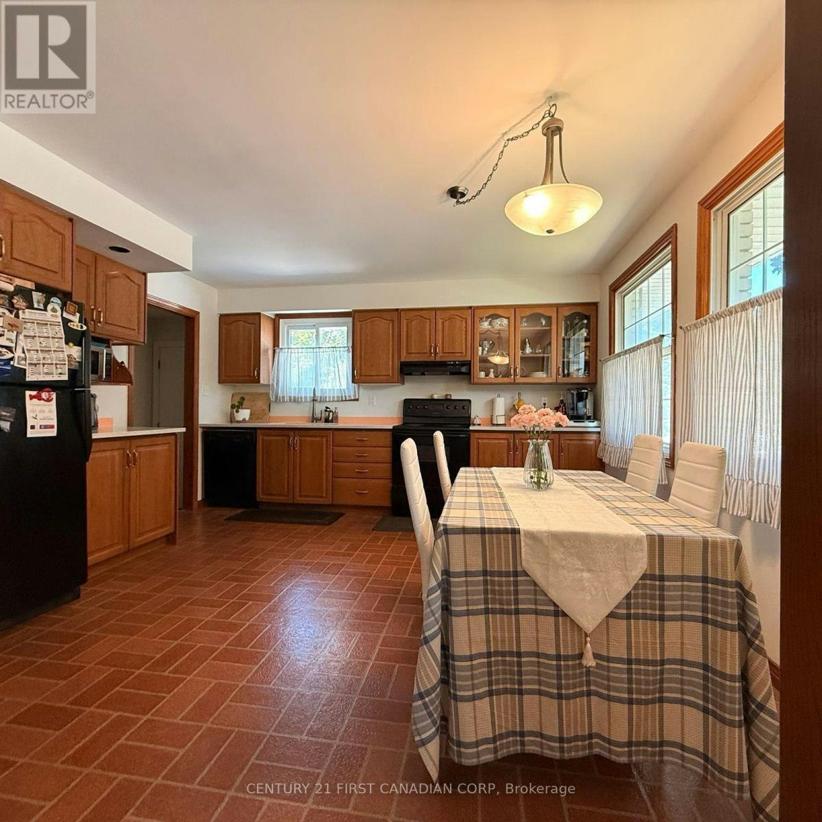749 Dundalk Drive, London, ON, N6C 3V1 - 6