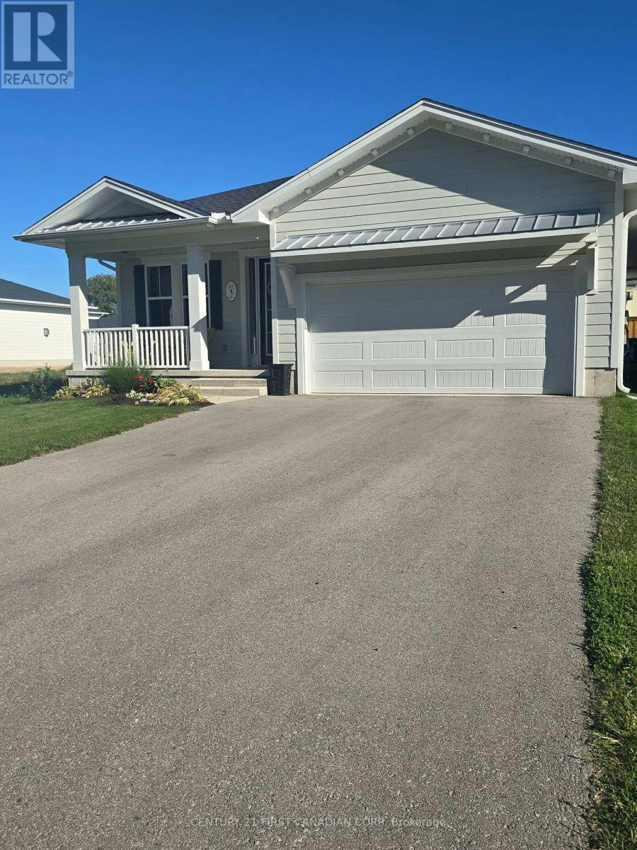 87 The Promenade, Port Stanley, ON, N5L 0B1 - 2