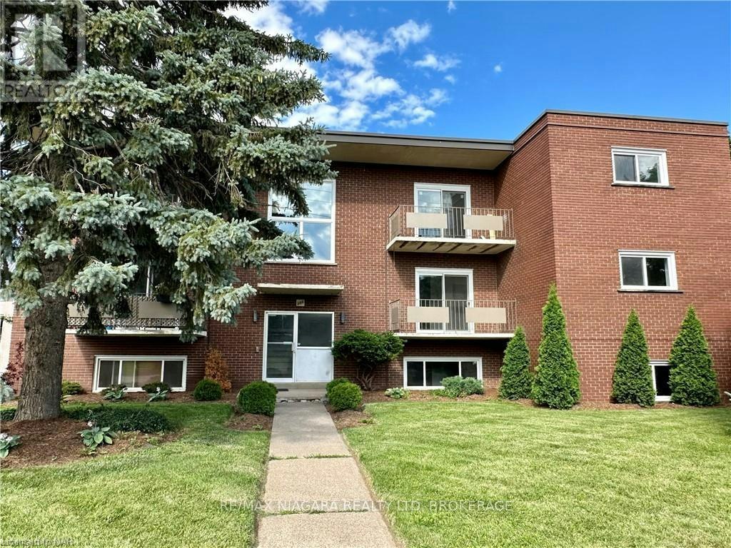 8-286 Vine Street, St. Catharines, ON, L2M 4T3