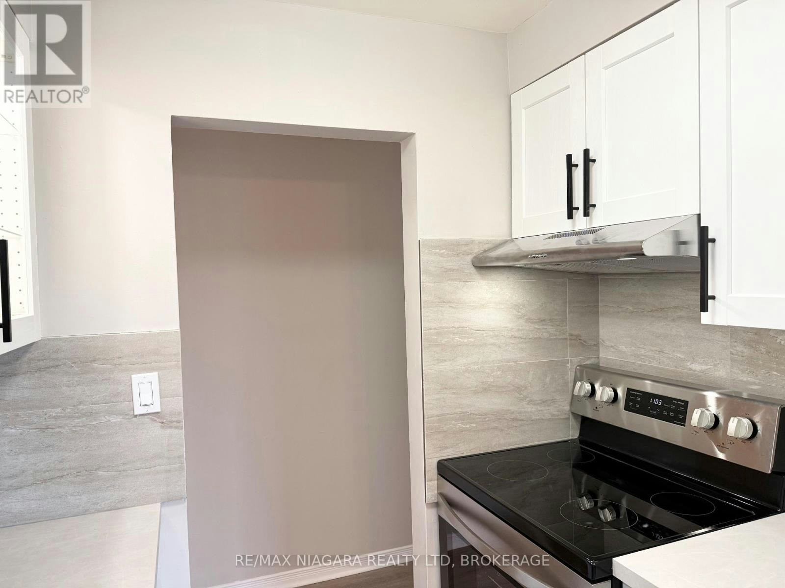 8-286 Vine Street, St. Catharines, ON, L2M 4T3 - 12