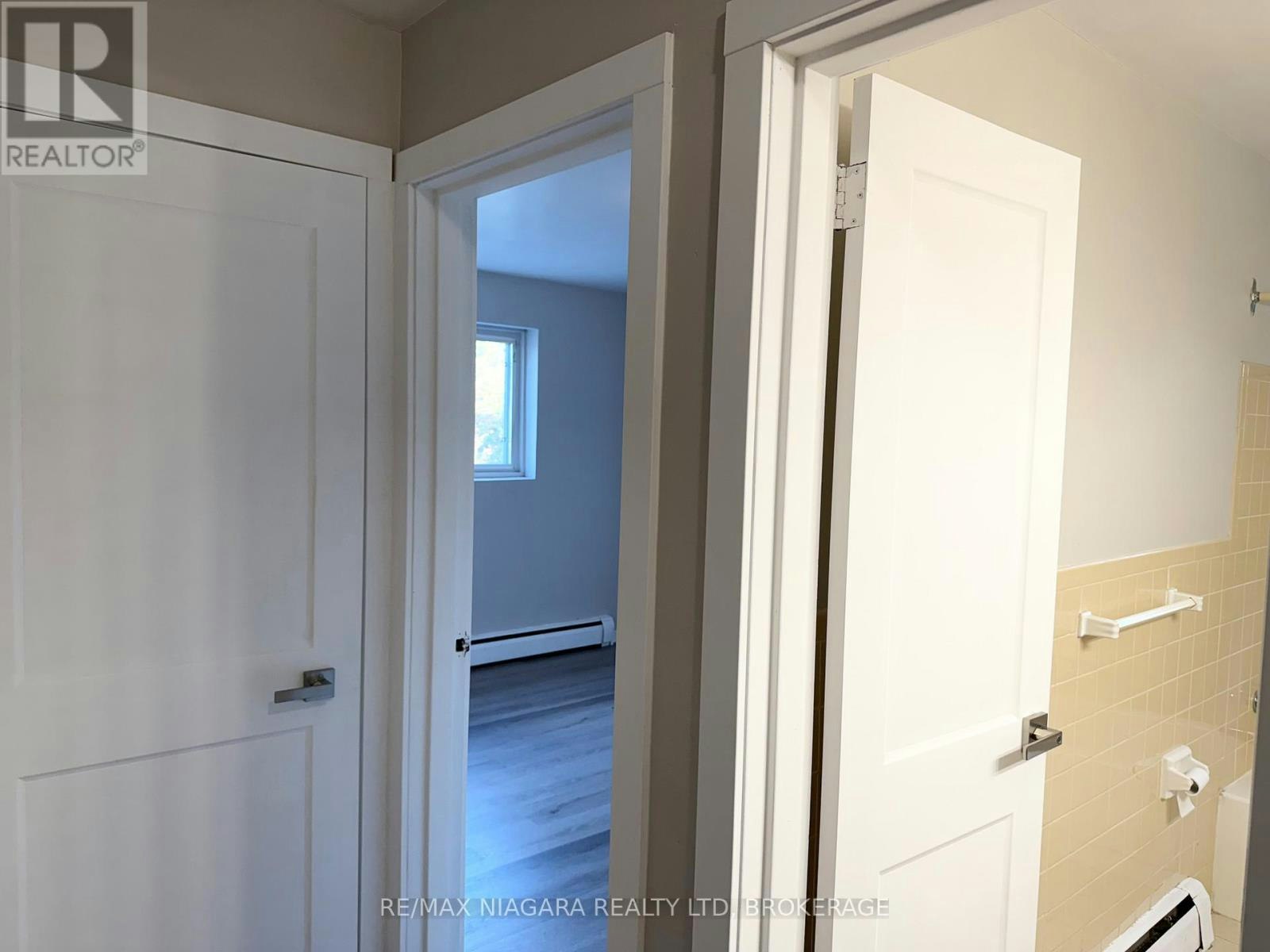 8-286 Vine Street, St. Catharines, ON, L2M 4T3 - 21