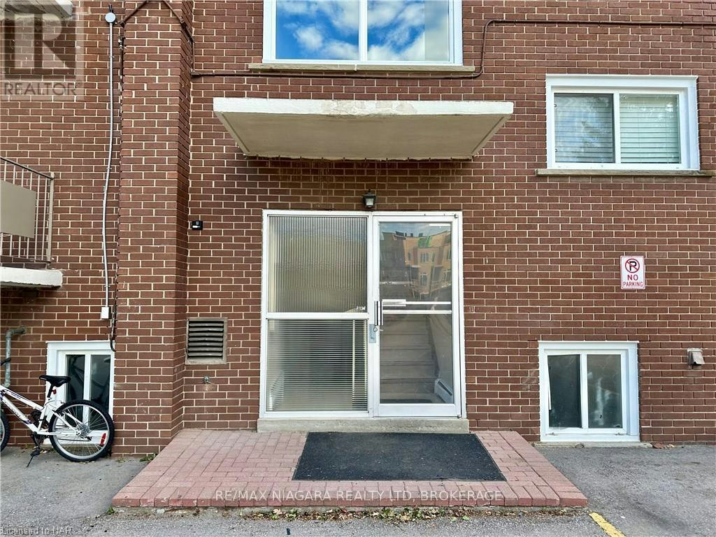 4-286 Vine Street, St. Catharines, ON, L2M 4T3 - 4