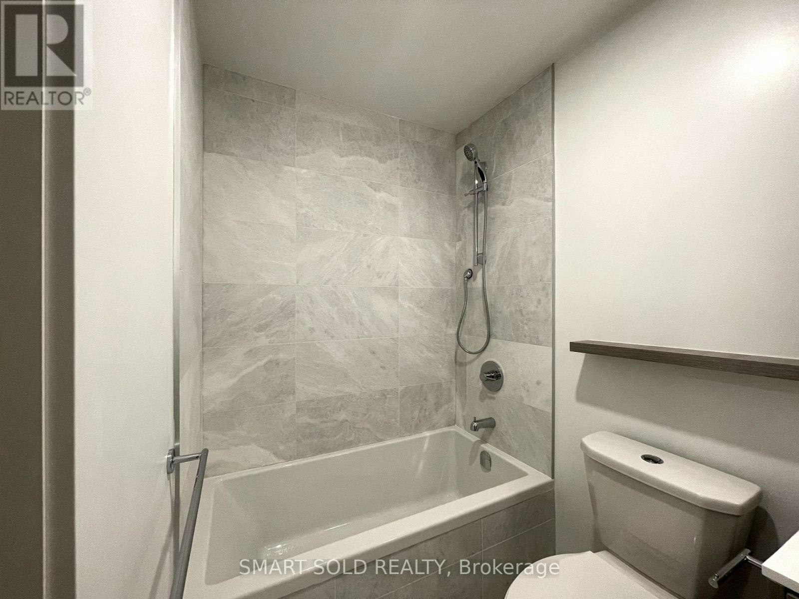 610-6 Greenbriar Road E, Toronto, ON, M2K 0H6 - 23