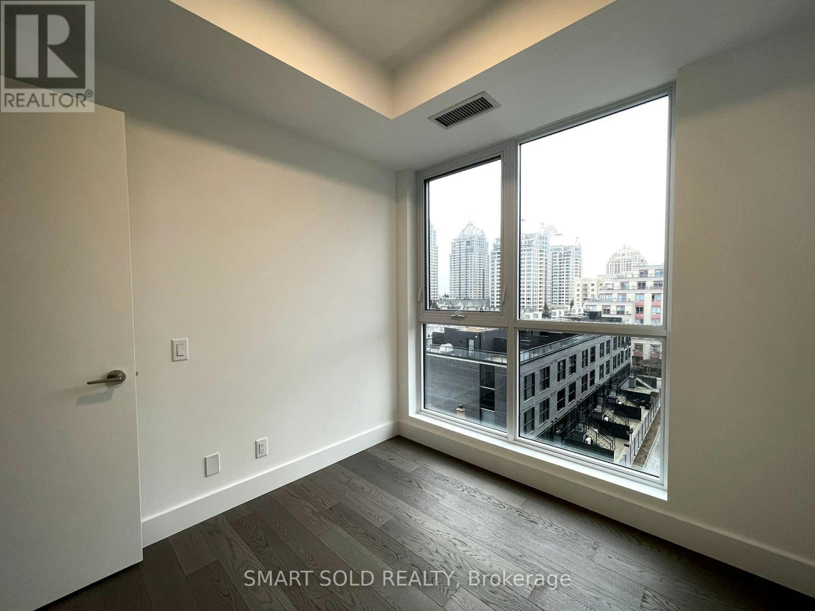 610-6 Greenbriar Road E, Toronto, ON, M2K 0H6 - 13