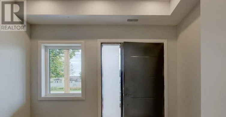 UPPER-160 Weber Street W, Kitchener, ON, N2H 4A4 - 2