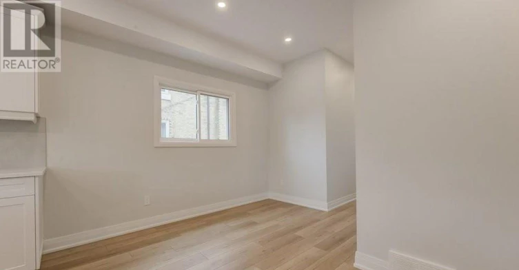 UPPER-160 Weber Street W, Kitchener, ON, N2H 4A4 - 10