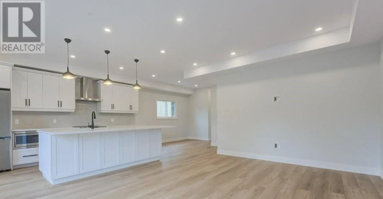 UPPER-160 Weber Street W, Kitchener, ON, N2H 4A4 - 9
