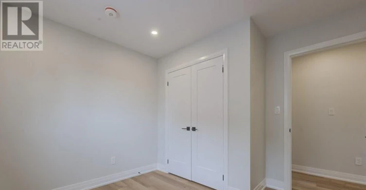 UPPER-160 Weber Street W, Kitchener, ON, N2H 4A4 - 19