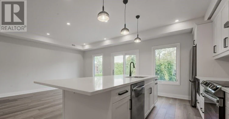 UPPER-160 Weber Street W, Kitchener, ON, N2H 4A4 - 6