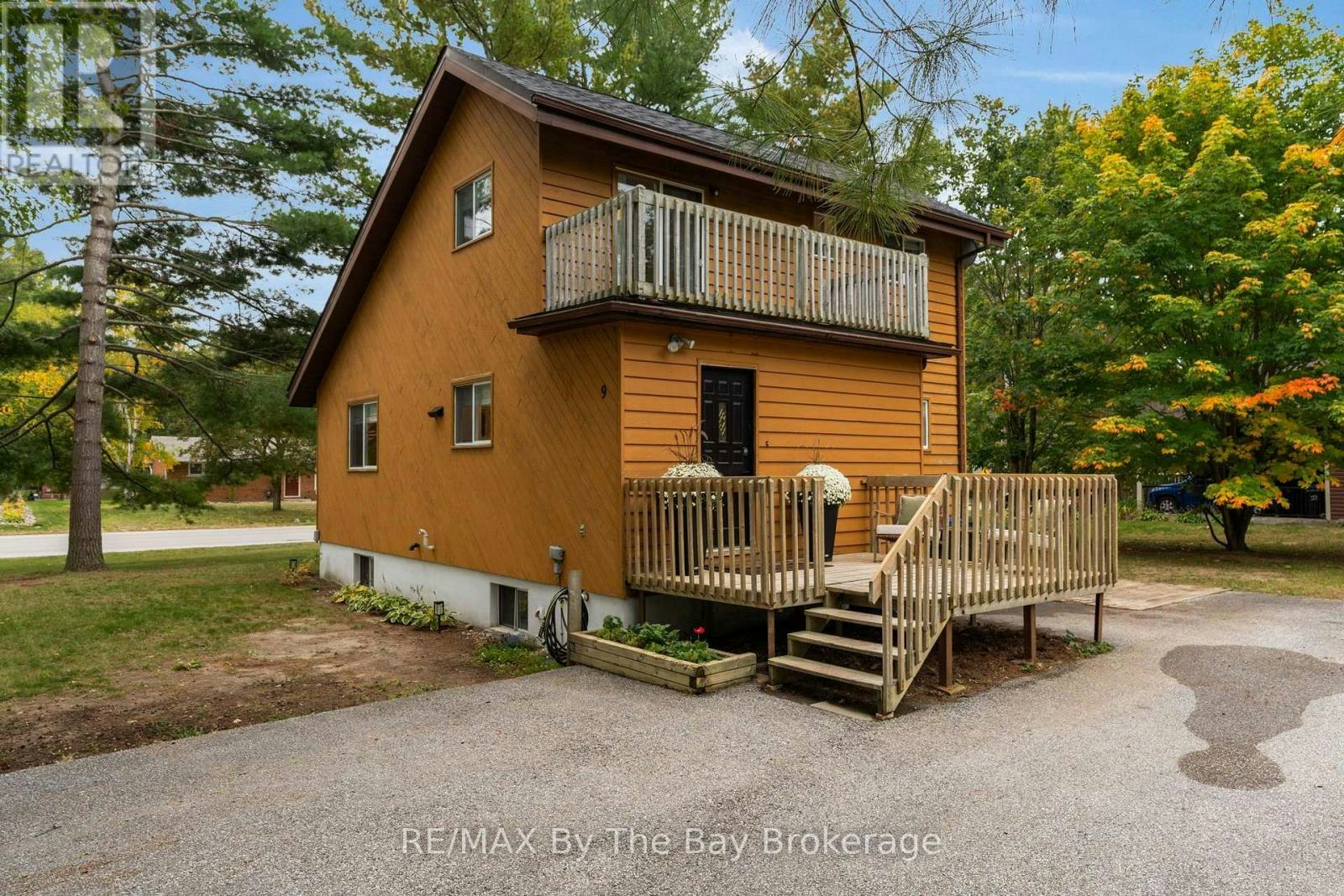 9 Islandview Crescent, Wasaga Beach, ON, L9Z 2V6