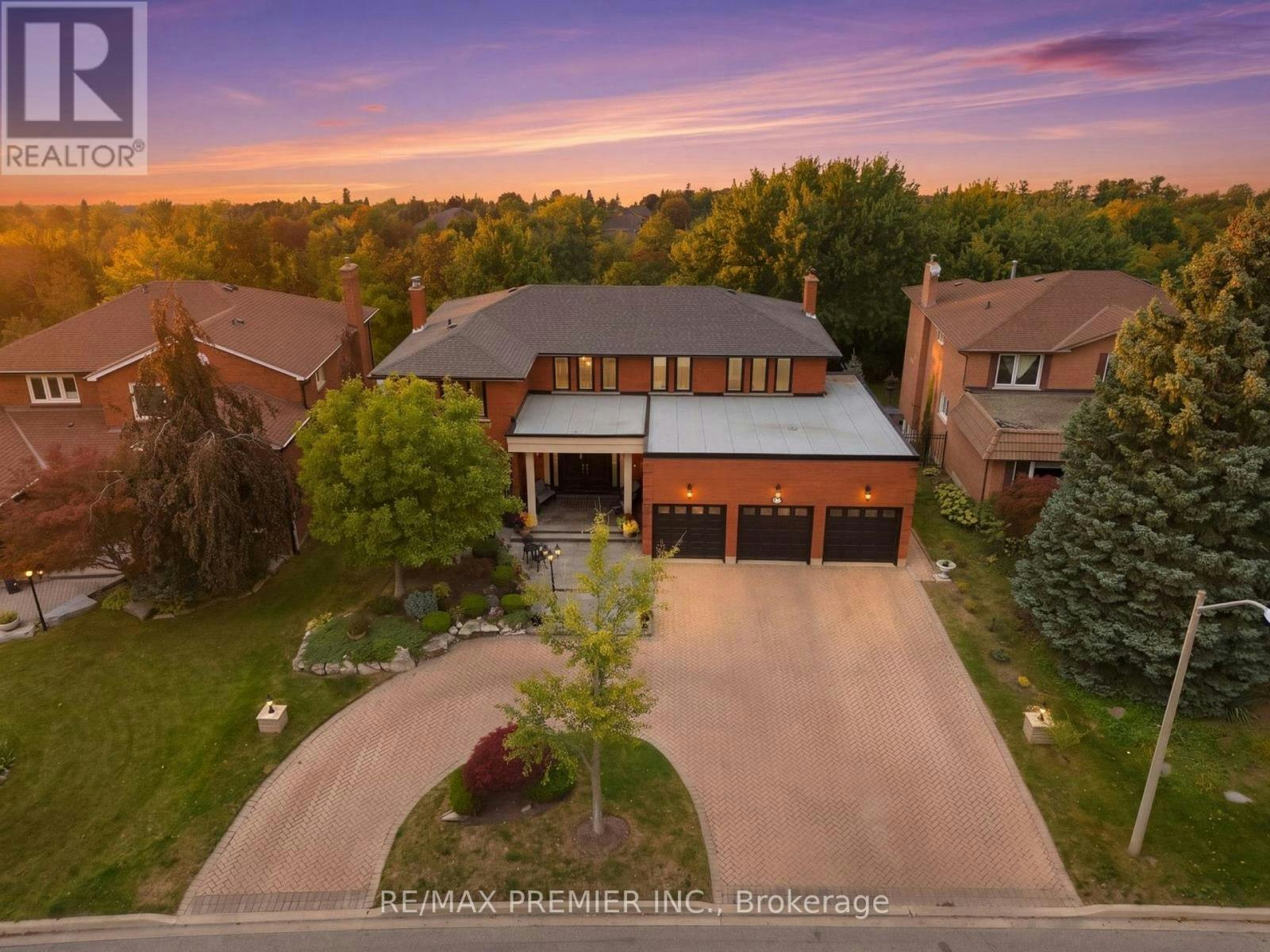 98 Cairnburg Place, Vaughan, ON, L4L 3L5