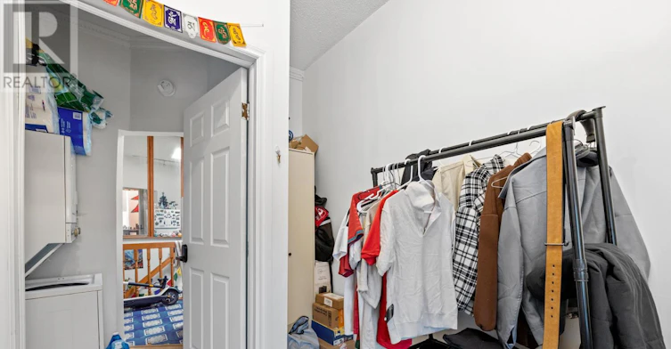 UPPER-1080 Dovercourt Road, Toronto, ON, M6H 2X8 - 13