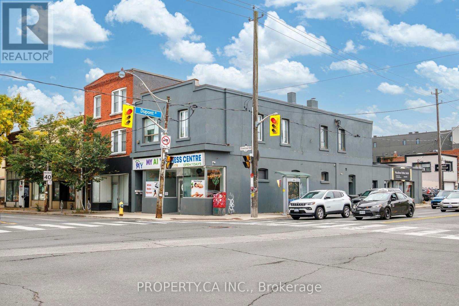 UPPER-1080 Dovercourt Road, Toronto, ON, M6H 2X8