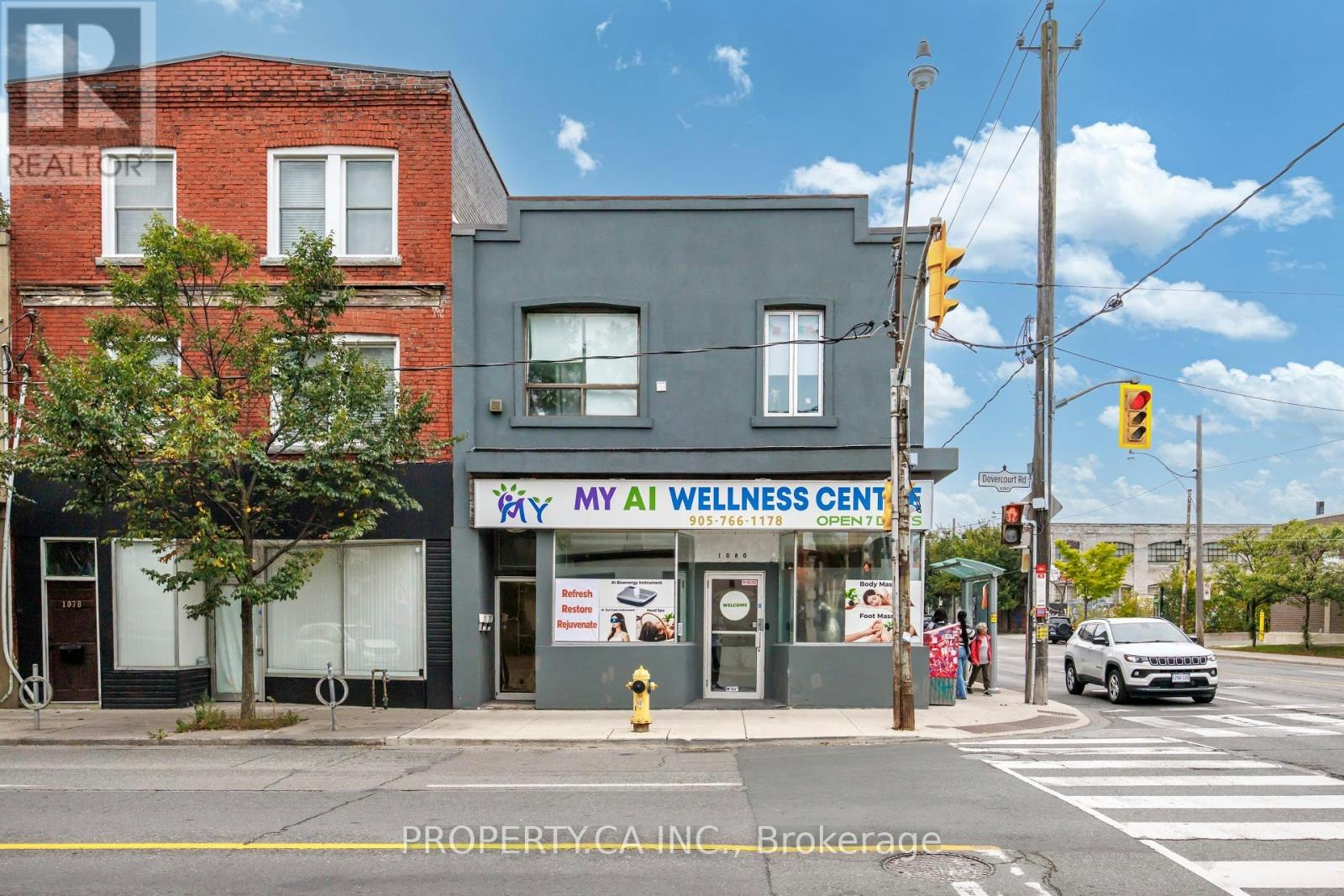 UPPER-1080 Dovercourt Road, Toronto, ON, M6H 2X8 - 2
