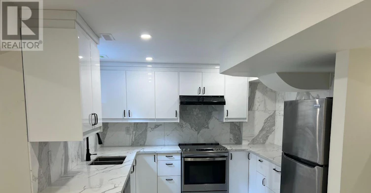 605 Patriot Lower Drive, Mississauga, ON, L5R 3S1 - 3