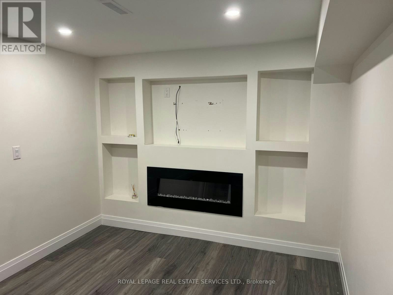 605 Patriot Lower Drive, Mississauga, ON, L5R 3S1 - 4