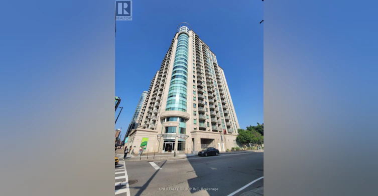 302-200 Rideau Street, Ottawa, ON, K1N 5Y1