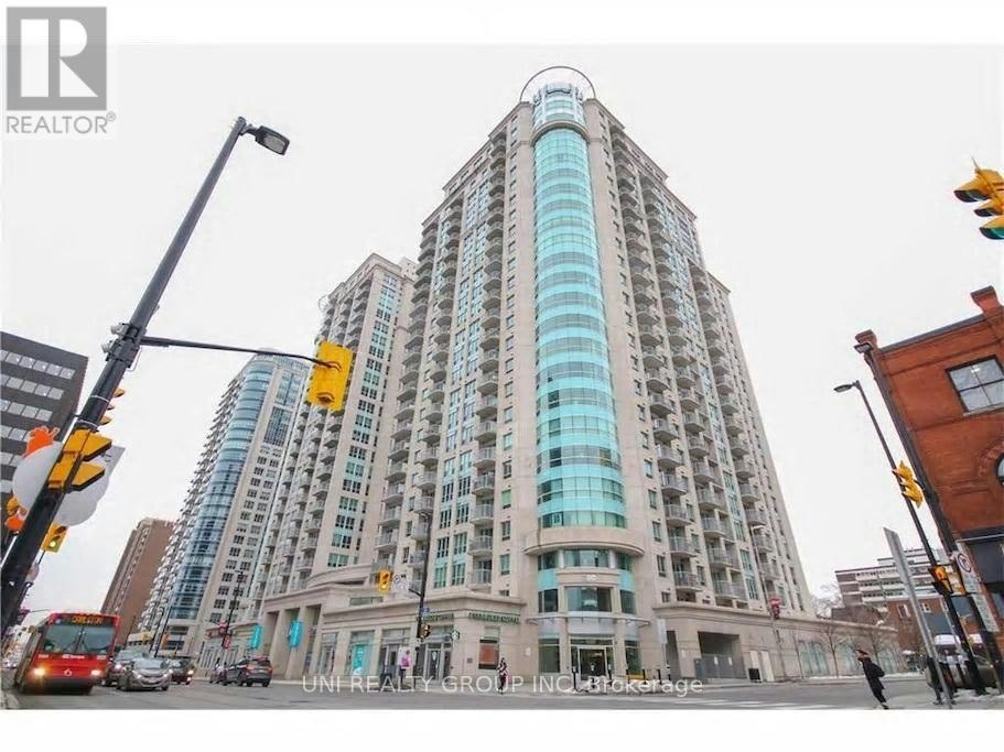 302-200 Rideau Street, Ottawa, ON, K1N 5Y1 - 2