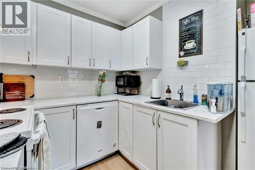 93 Robertson Crescent, Kitchener, ON, N2E 1A6 - 5