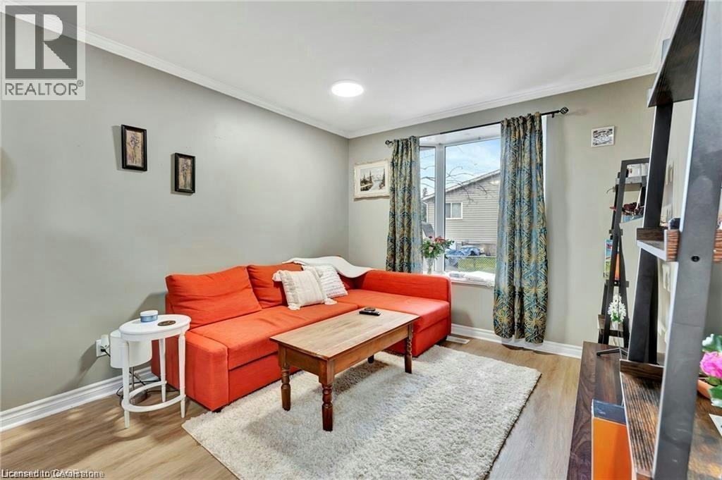 93 Robertson Crescent, Kitchener, ON, N2E 1A6