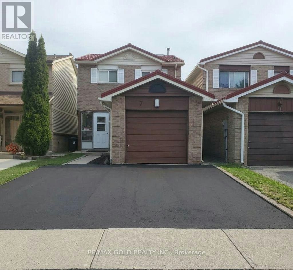 7 Auld Croft Road, Toronto, ON, M9W 6E3