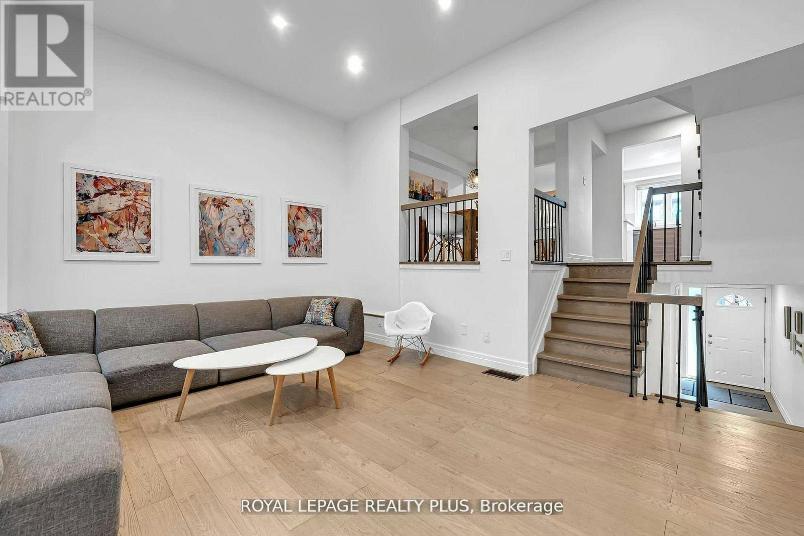 20-1755 Rathburn Road E, Mississauga, ON, L4E 2M8