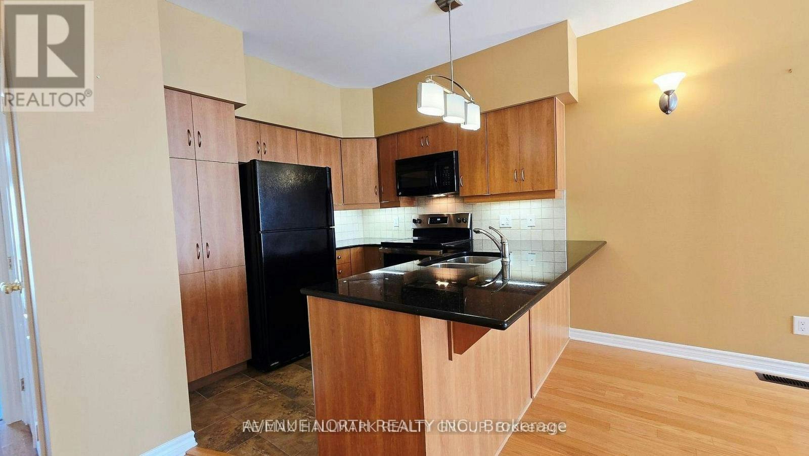 58-50 Edenvale Drive, Ottawa, ON, K2K 0A3 - 6