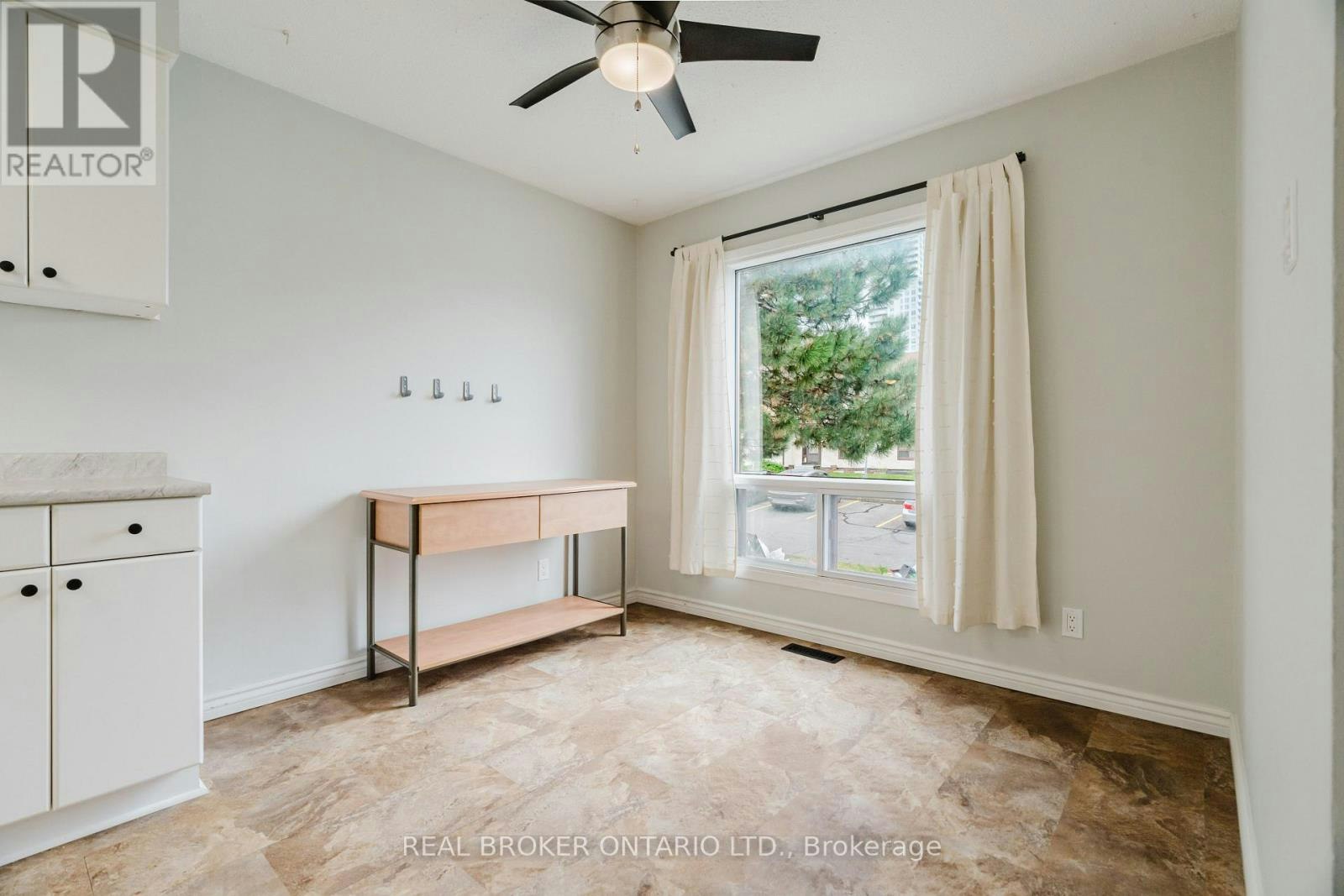 49-4337 Weldon Drive, Ottawa, ON, K1J 8R3 - 5