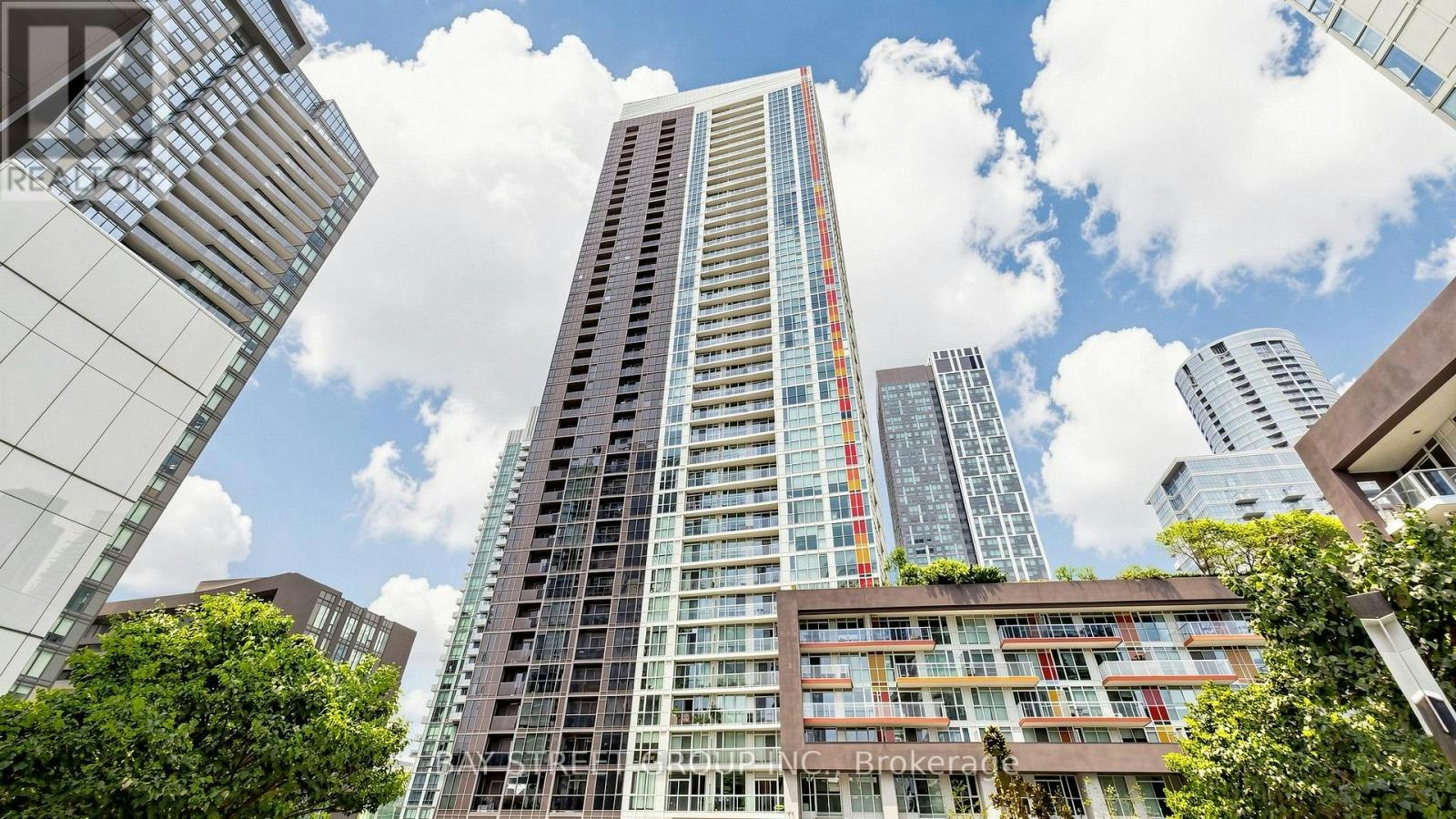 316-85 Queens Wharf Road, Toronto, ON, M5V 0J9