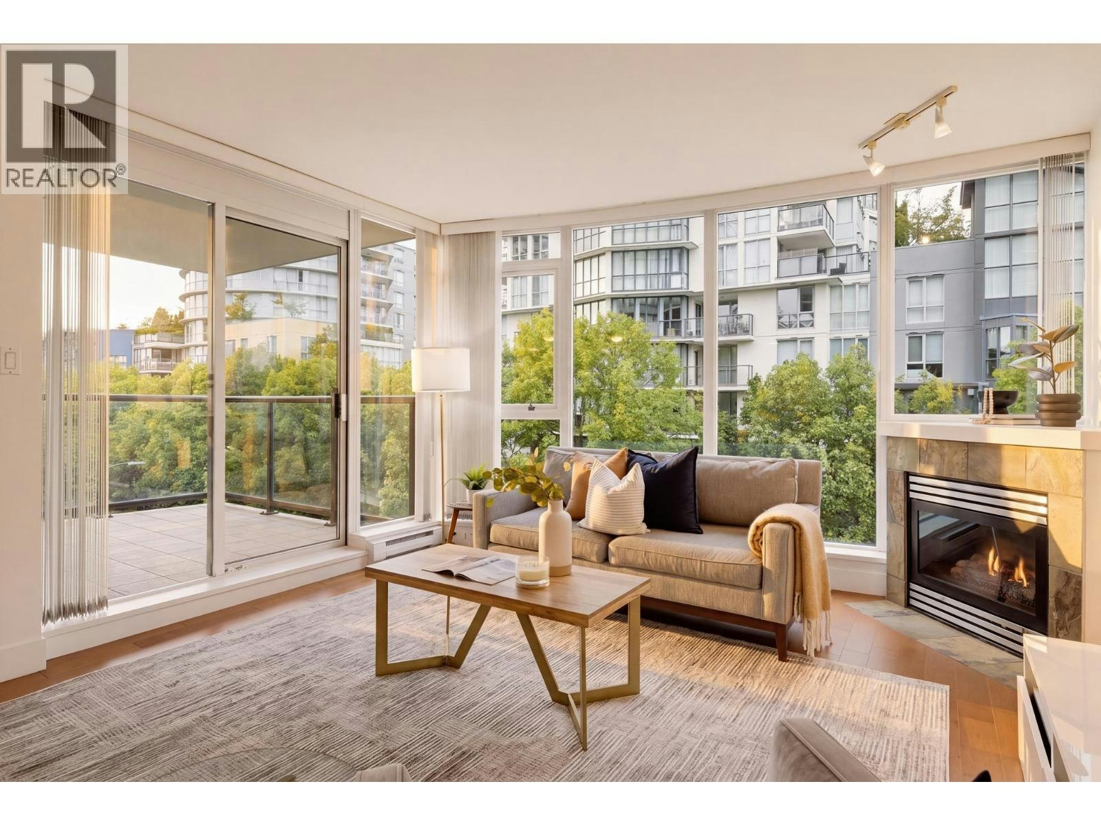404-1428 W 6th Avenue, Vancouver, BC, V6H 4H4