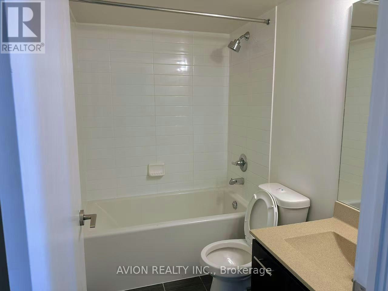 3823-135 Village Green Square, Toronto, ON, M1S 0G4 - 3