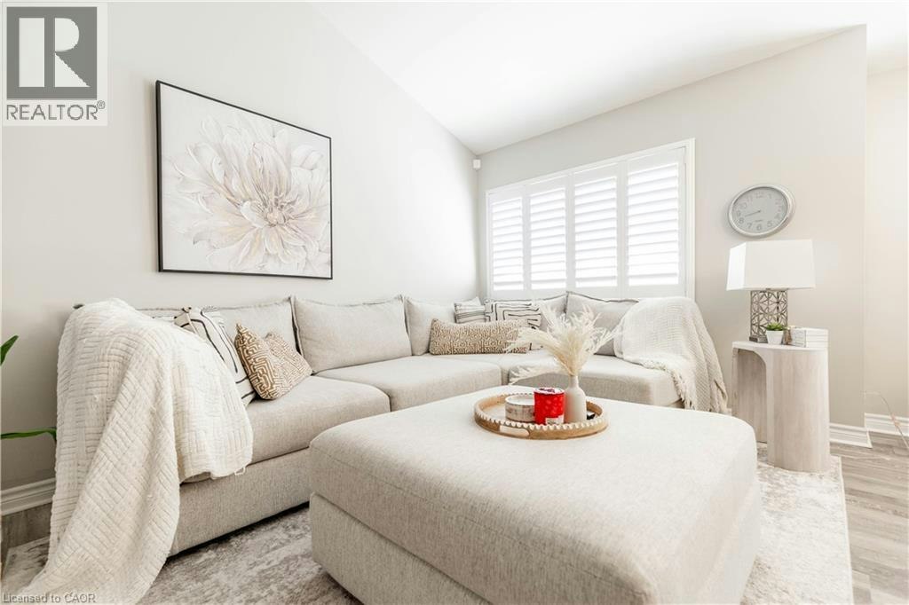 82 Overlea Drive, Kitchener, ON, N2M 1T1