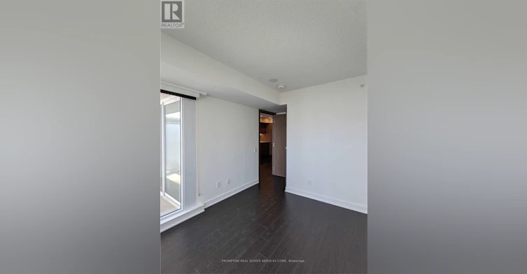 3807-19 Bathurst Street, Toronto, ON, M5V 0N2 - 8