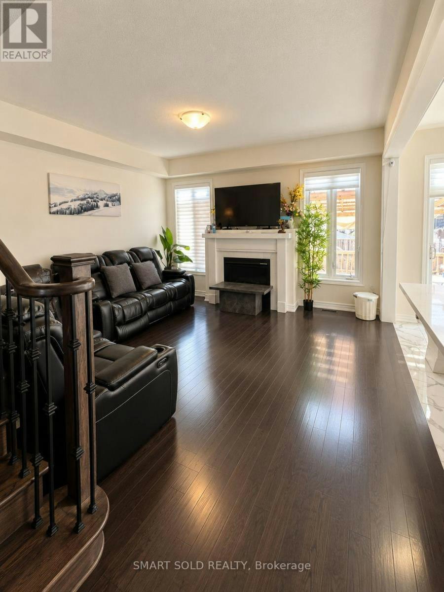 BEDROOM-118 Blackwell Crescent, Bradford West Gwillimbury, ON, L3Z 4L4 - 4