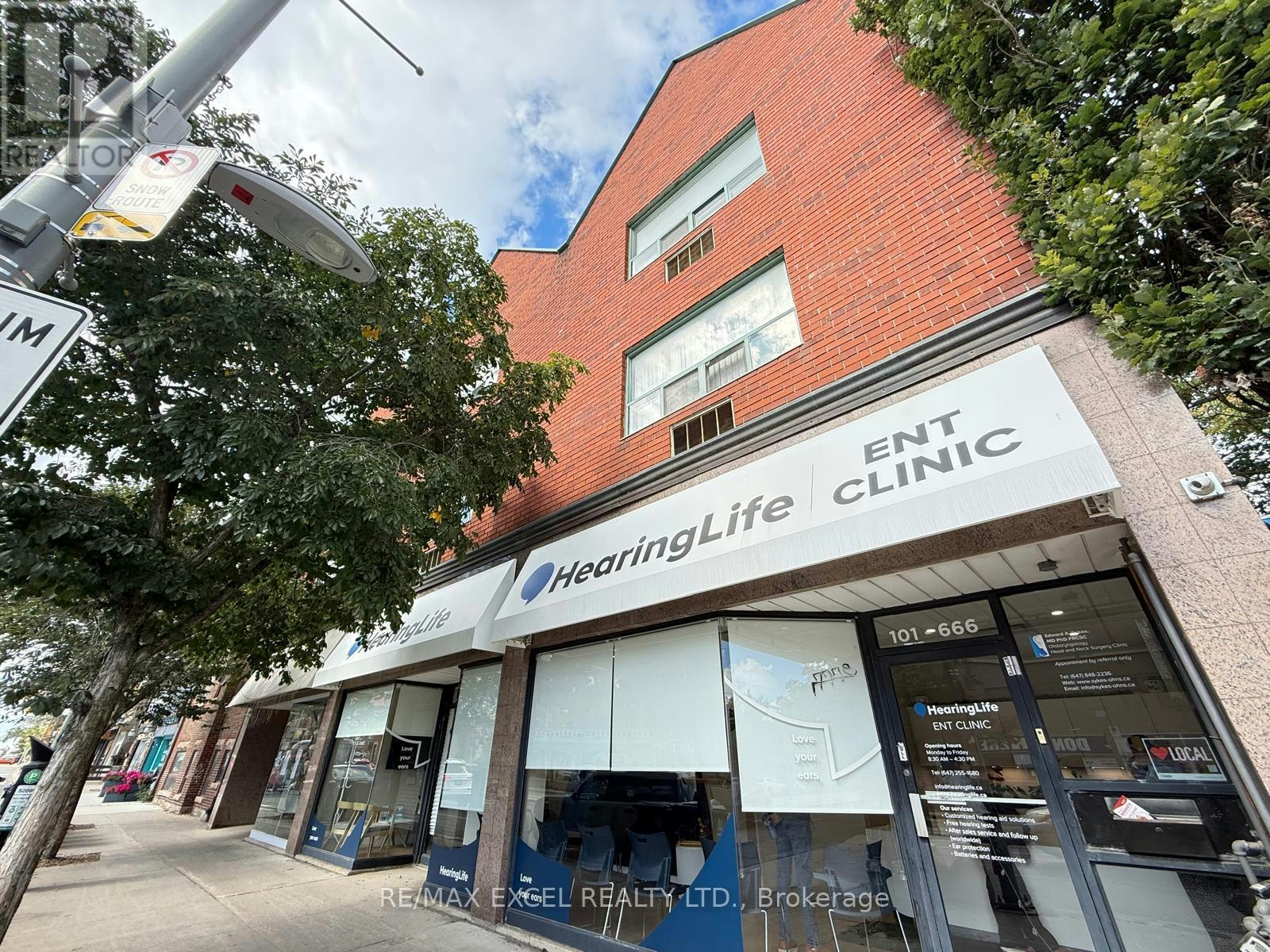 304-666 St Clair Avenue, Toronto, ON, M6C 1B1 - 3